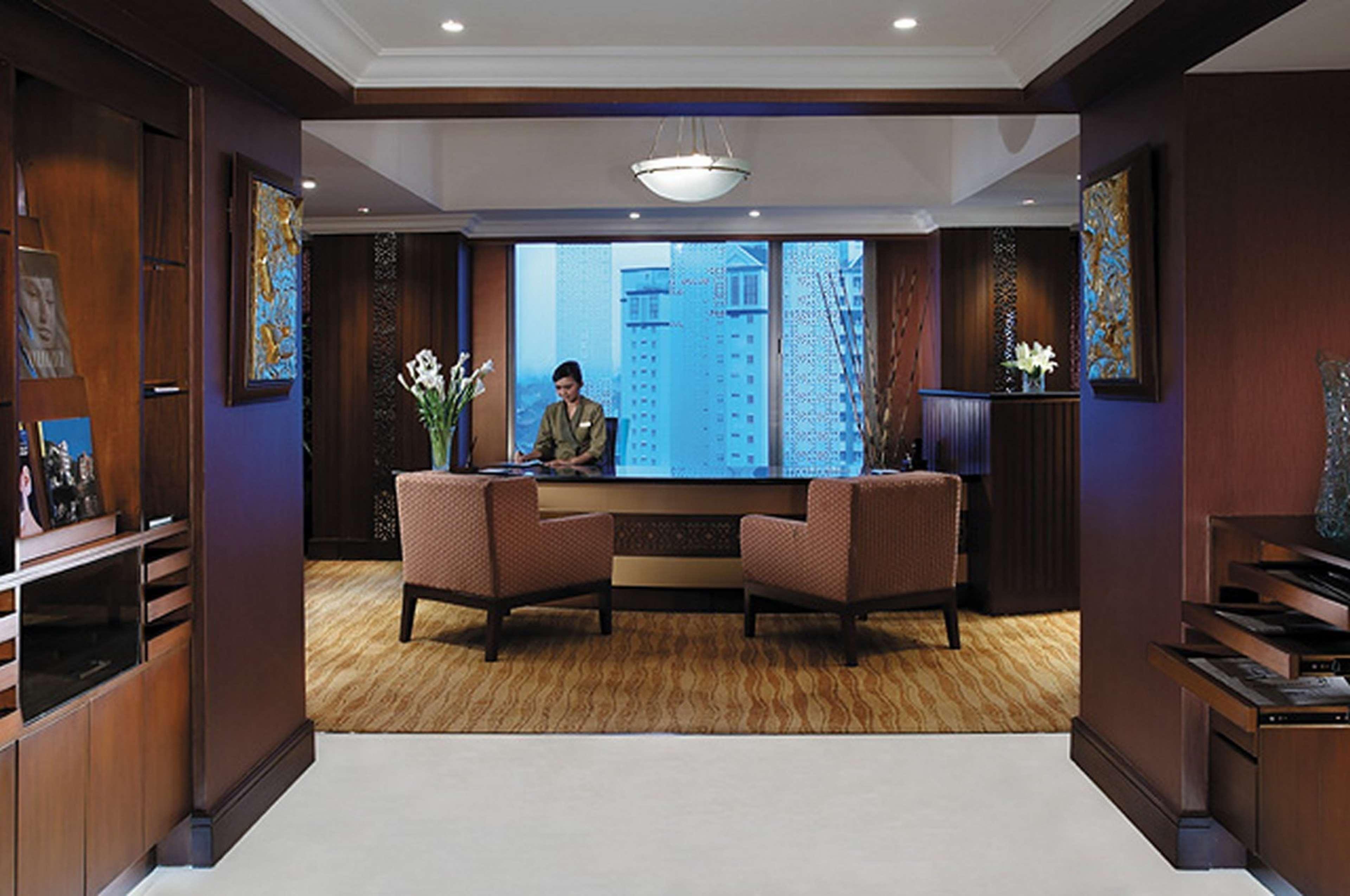 Shangri-La Sorabaya Extérieur photo