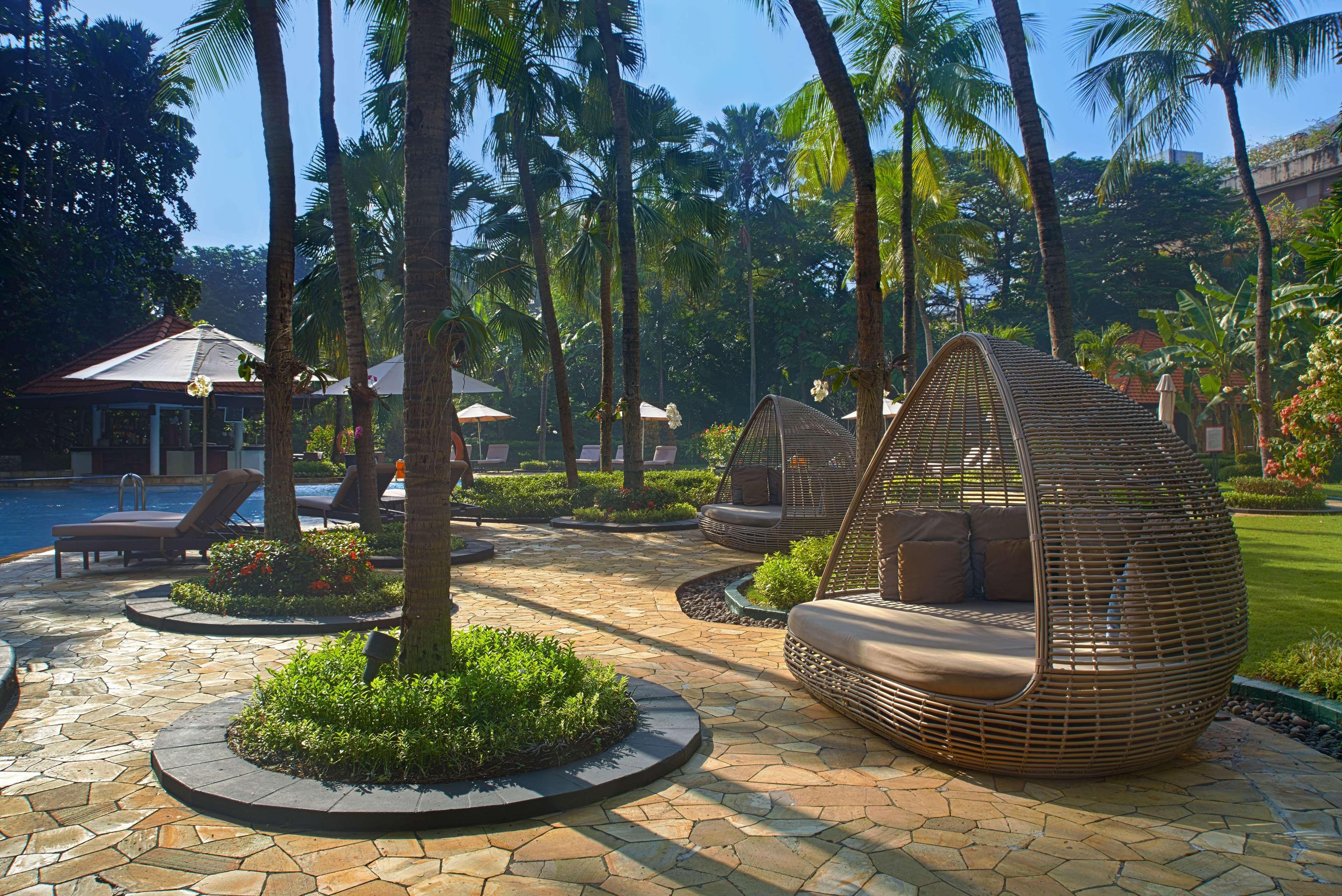Shangri-La Sorabaya Extérieur photo